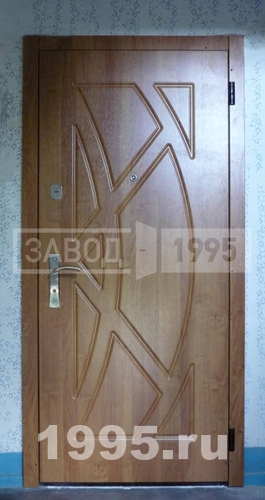Дверь с фрезерованным МДФ