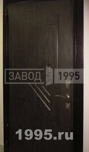 Дверь с МДФ черного цвета