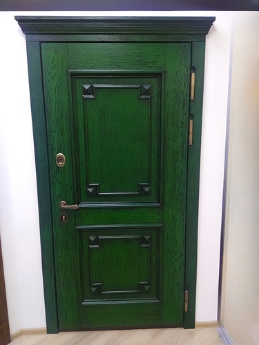 Тёмно-зелёная дверь МДФ