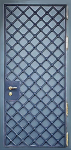 Дверь с решеткой №15