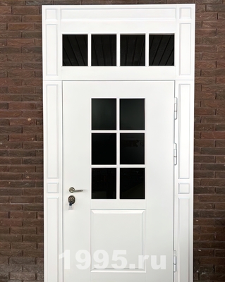 Однопольная дверь с верхней остекленной вставкой, отделка - МДФ окрас по RAR