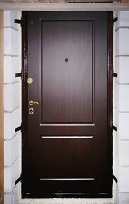 Фото входной двери с МДФ