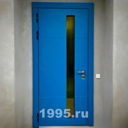 Остекленная дверь синего цвета