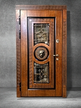 Дверь оформленная в античном стиле, МДФ шпон цвет орех